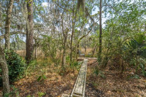 1527 Saint Helenas Point Charleston SC 29407