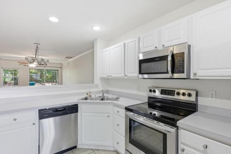 121 Hornby Circle Goose Creek SC 29445