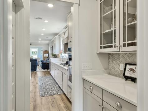 6194 Wilkes Pond Drive Hollywood SC 29449