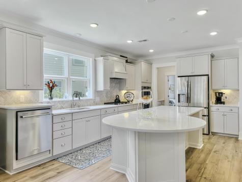 6194 Wilkes Pond Drive Hollywood SC 29449