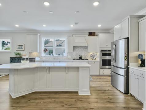 6194 Wilkes Pond Drive Hollywood SC 29449