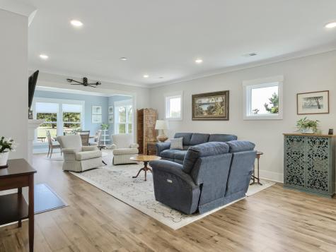 6194 Wilkes Pond Drive Hollywood SC 29449