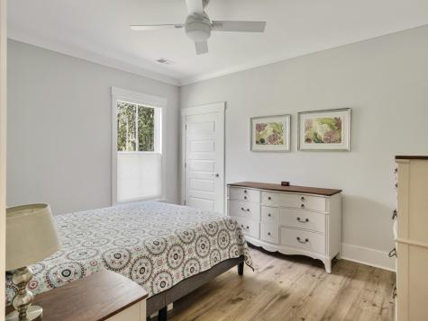 6194 Wilkes Pond Drive Hollywood SC 29449