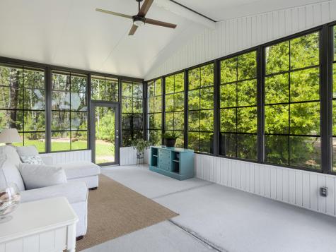 6194 Wilkes Pond Drive Hollywood SC 29449