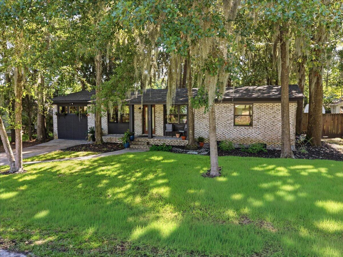 1203 Valley Drive Hanahan SC 29410