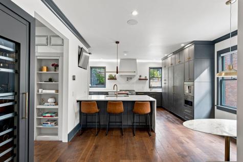 58 Laurens Street Charleston SC 29401
