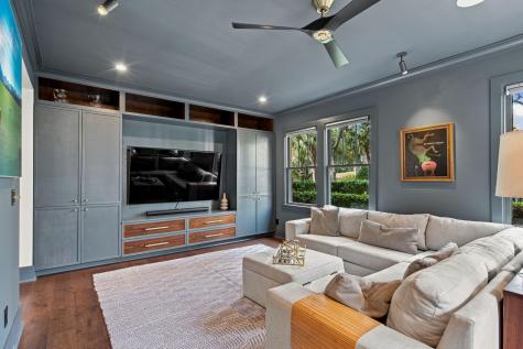 58 Laurens Street Charleston SC 29401