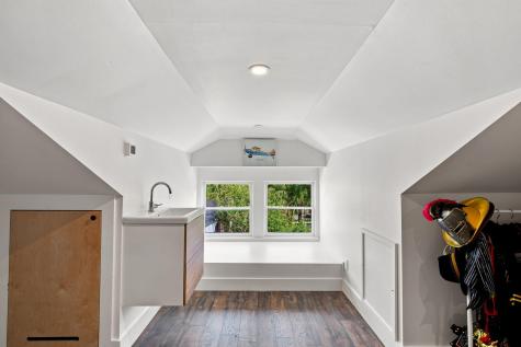 58 Laurens Street Charleston SC 29401