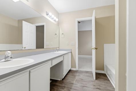 529 Beechcraft Street Charleston SC 29407