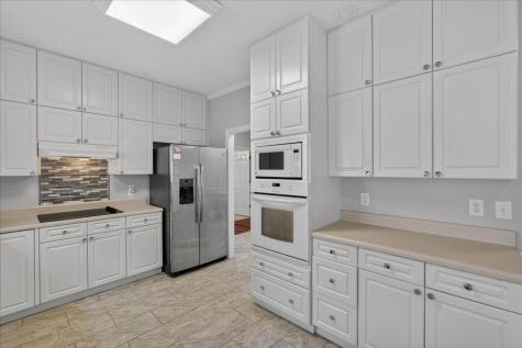 2461 Shadowcreek Court North Charleston SC 29406