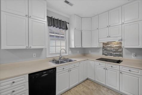 2461 Shadowcreek Court North Charleston SC 29406