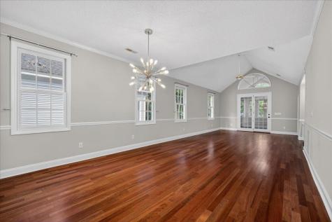 2461 Shadowcreek Court North Charleston SC 29406