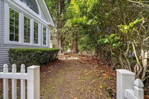 2461 Shadowcreek Court North Charleston SC 29406