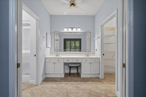 2461 Shadowcreek Court North Charleston SC 29406