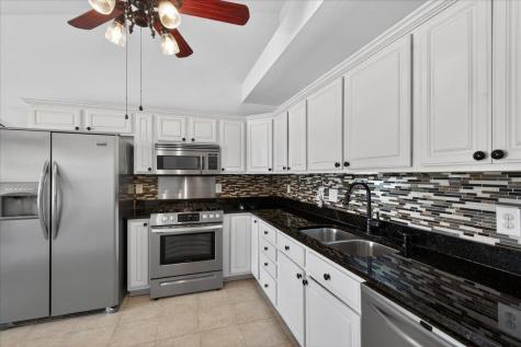 135 Hanahan Plantation Circle Hanahan SC 29410