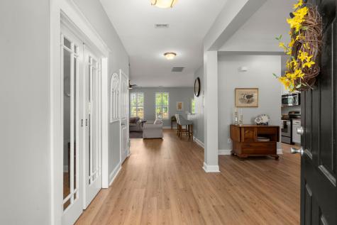 103 Lahina Cove Summerville SC 29483