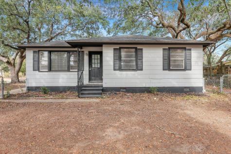 1652 Larry Street North Charleston SC 29405