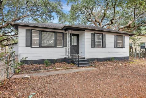1652 Larry Street North Charleston SC 29405