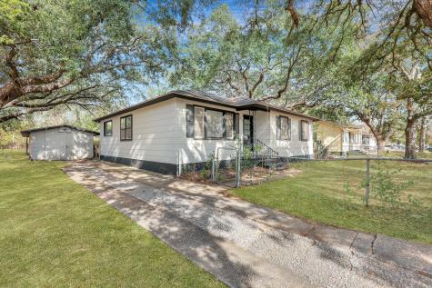 1652 Larry Street North Charleston SC 29405