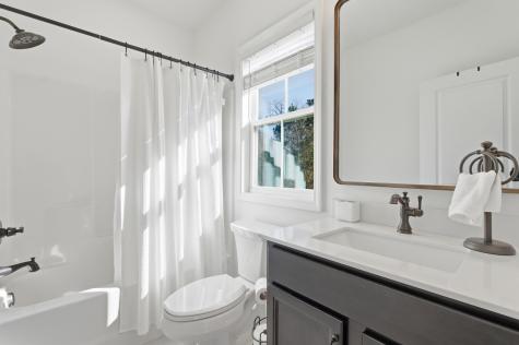 639 N Laurel Street Summerville SC 29483