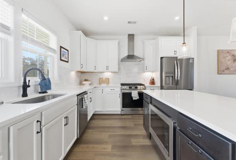 639 N Laurel Street Summerville SC 29483