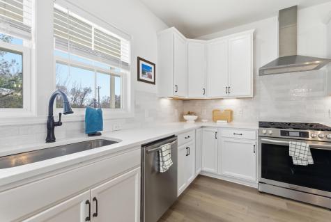 639 N Laurel Street Summerville SC 29483
