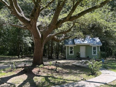 7078 Savannah Highway Ravenel SC 29470