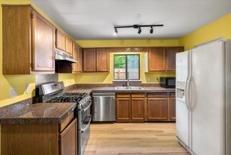 8687 Elsinore Court North Charleston SC 29406
