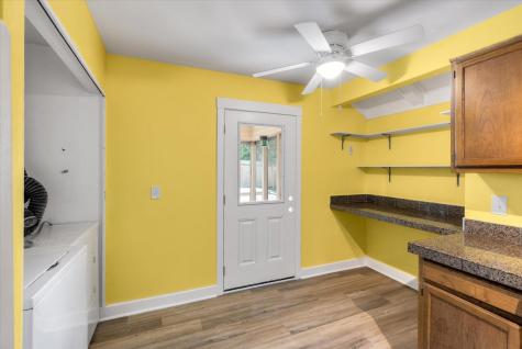 8687 Elsinore Court North Charleston SC 29406