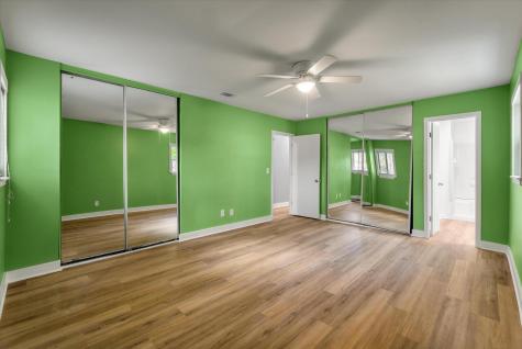 8687 Elsinore Court North Charleston SC 29406