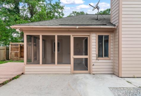 8687 Elsinore Court North Charleston SC 29406