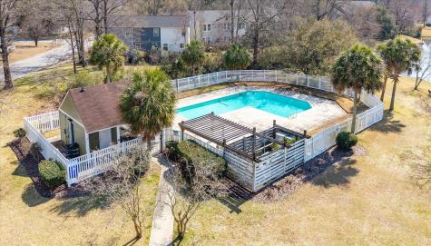 8687 Elsinore Court North Charleston SC 29406