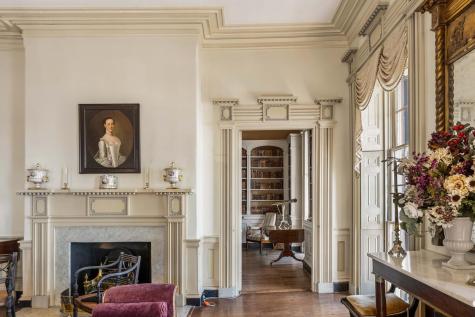 21 E Battery Charleston SC 29401