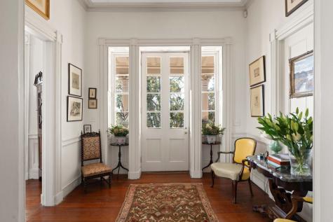21 E Battery Charleston SC 29401