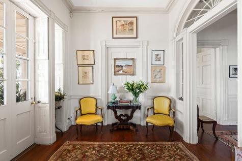 21 E Battery Charleston SC 29401