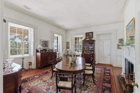21 E Battery Charleston SC 29401