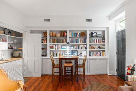 21 E Battery Charleston SC 29401