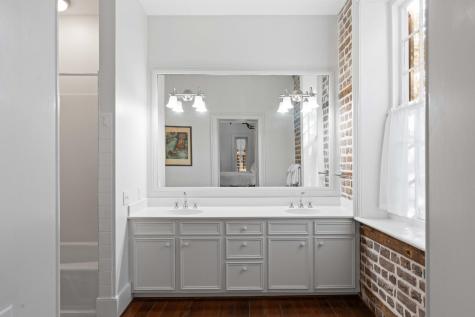 21 E Battery Charleston SC 29401