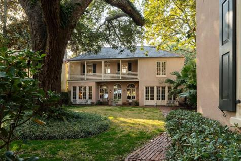 21 E Battery Charleston SC 29401