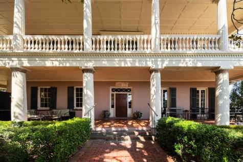 21 E Battery Charleston SC 29401