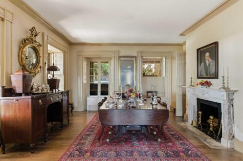 21 E Battery Charleston SC 29401
