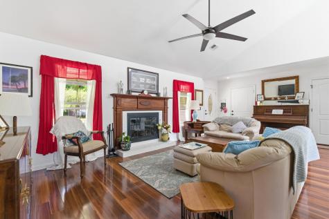 91 Willow Oak Circle North Charleston SC 29418