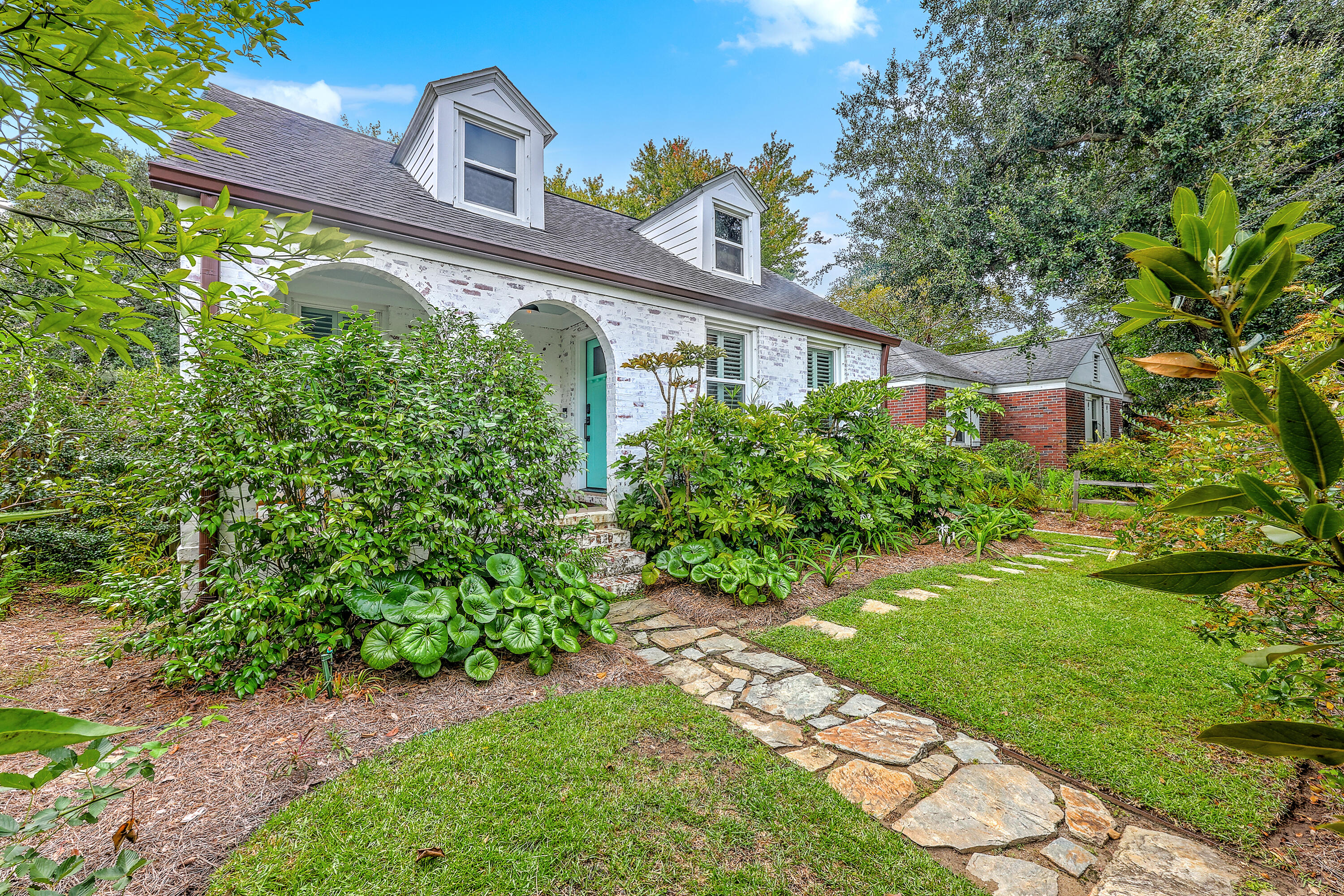 699 Savannah Highway Charleston SC 29407