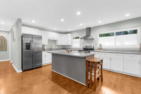 1811 Manigault Place Charleston SC 29407