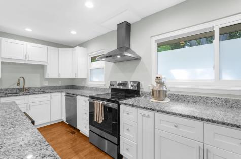 1811 Manigault Place Charleston SC 29407