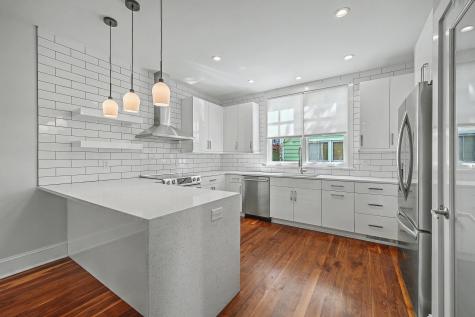 7 Brewster Court Charleston SC 29403