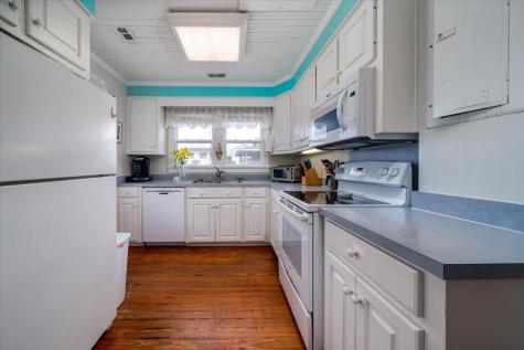 2302 Palmetto Boulevard Edisto Beach SC 29438