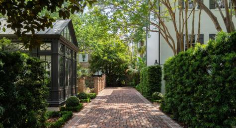 32 Legare Street Charleston SC 29401