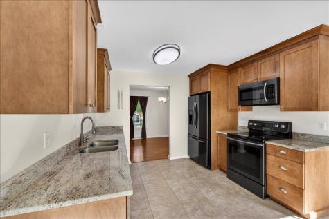 121 Three Wood Lane Summerville SC 29483