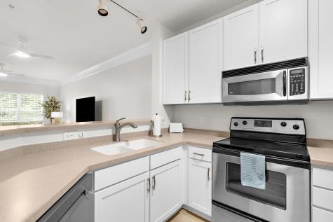 2014 Basildon Road Mount Pleasant SC 29466